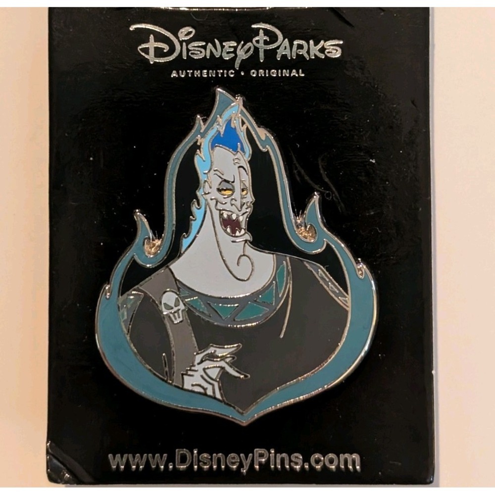Hades (Hercules) Disney Parks Villains in Frames Series Pin #107780 New on Card